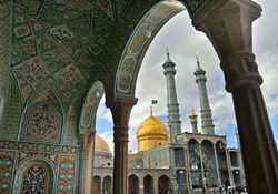 ‌ قرائت زیارتنامه حضرت فاطمه معصومه (س) توسط رهبر انقلاب +فیلم