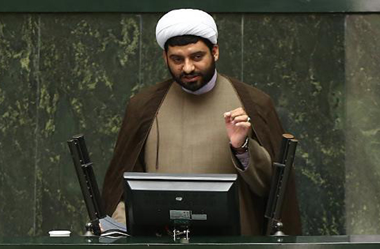 بیگی: وزارت راه و شهرسازی، آتش بر خرمن اعتماد مردم زده است/ قاضی‌پور:با کارنامه خون آلود وزارت راه، مجلس نباید به آخوندی اجازه ادامه کار دهد