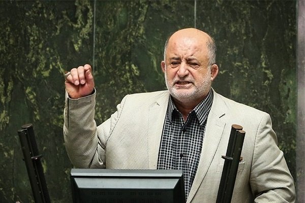 وقف‌چی: مدیریت فعلی، ایران را به کشوری وارد کننده تبدیل کرده/ بدری: واردات محصولات تراریخته بدون ضابطه در حال انجام است