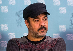 احمد نجفی درب شورای صنفی نمایش را گِل گرفت! + فیلم