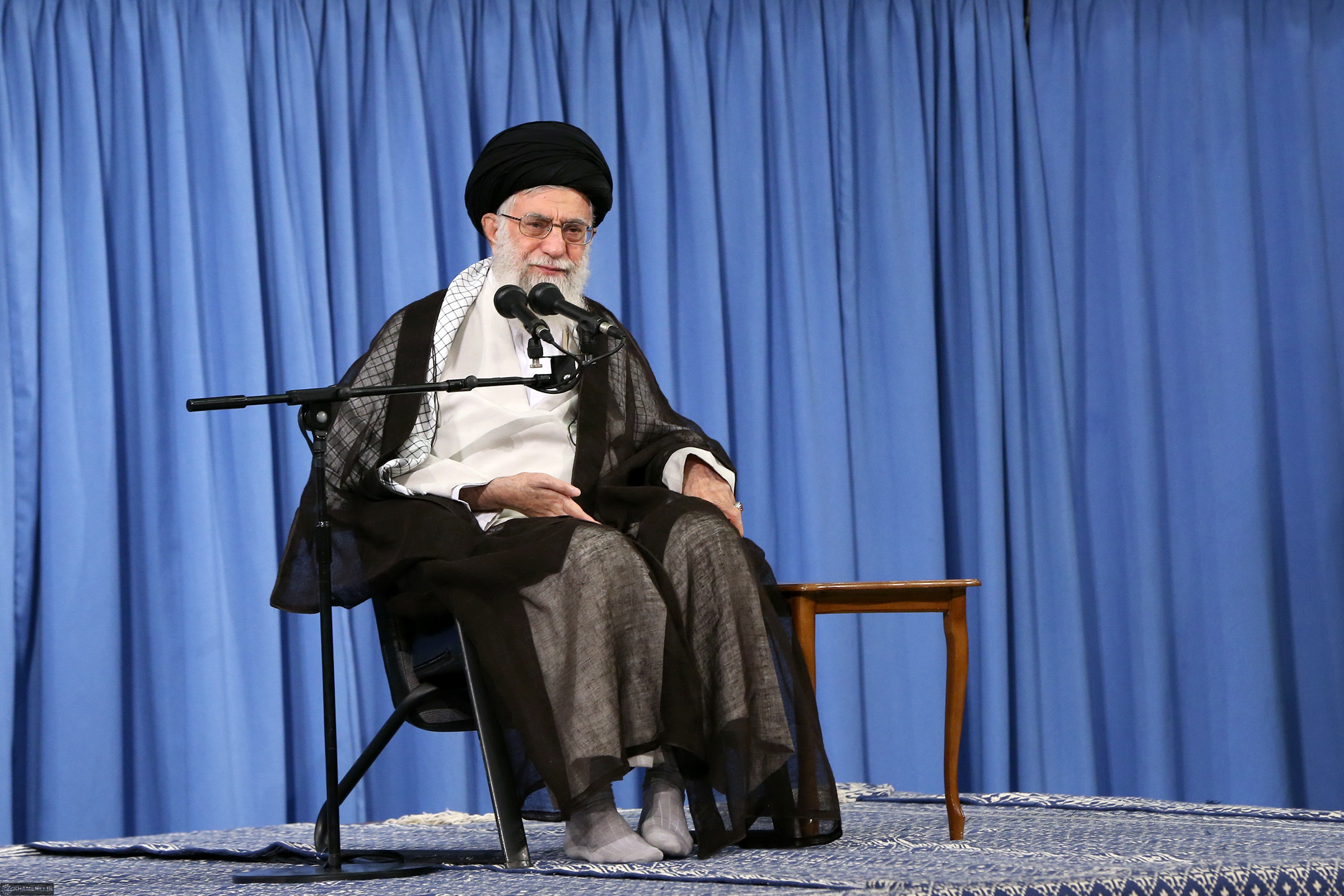 اگر مدافعان حرم نبودند باید در خیابانهای خودمان می‌جنگیدیم/آمریکا از اول دنبال تغییر نظام بوده و همیشه شکست خورده
