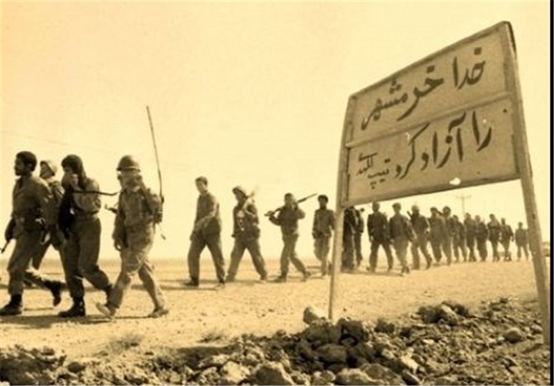 فاتحان خرمشهر در یک قاب+ عکس