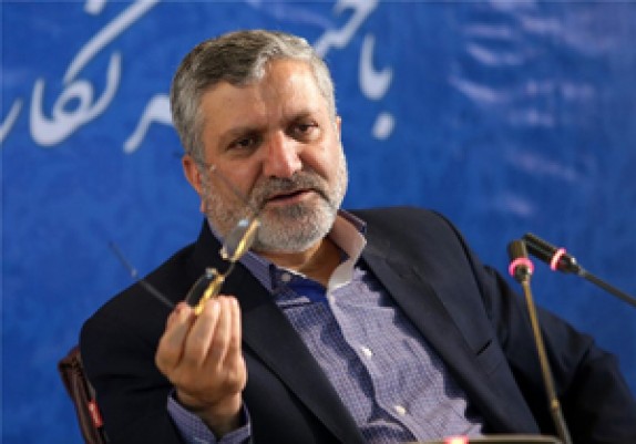 شهردار مشهد مقدس: پاداش ۳۰ سال من را با ۲ ماه انفصال از خدمت دادند/ آقای استاندار اسناد محرمانه شما چگونه رسانه‌ای می‌شود