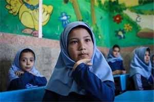 رئیس کمیسیون آموزش و تحقیقات مجلس ایران: تحصیل مهاجران افغانستانی برای دانش‌آموزان ایرانی محدودیتی ایجاد نمی‌کند
