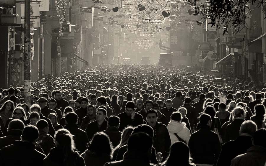 اگر بتوانید به یک روز از زندگی‌تان برگردید، آن روز کدام است؟ + فیلم