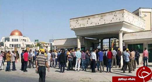 تجمع اعتراض آمیز جمعی از کارگران هپکو مقابل استانداری مرکزی + تصاویر