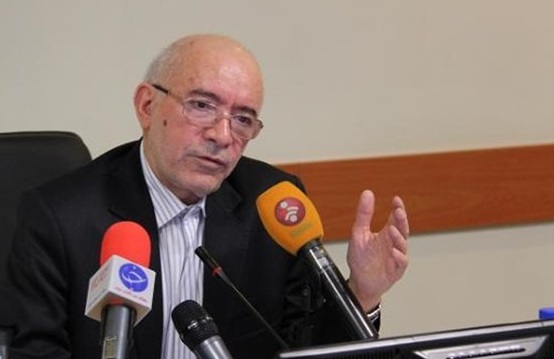 از هنرمندان و وزارت ارشاد گله‌مندیم / آمریکایی‌ها می‌گویند ریشه ایرانی‌ها را با دخانیات باید بخشکانیم‌ / افزایش مالیات بر ارزش افزوده سیگار در انتظار امضاء نمایندگان خانه ملت