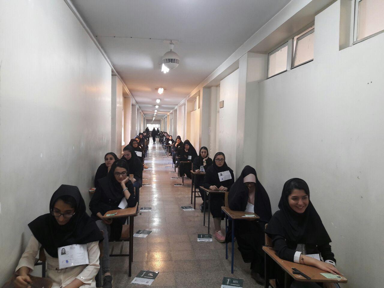 دومین روز کنکور سراسری96 آغاز شد / رقابت داوطلبان گروه علوم تجربی و زبان خارجه