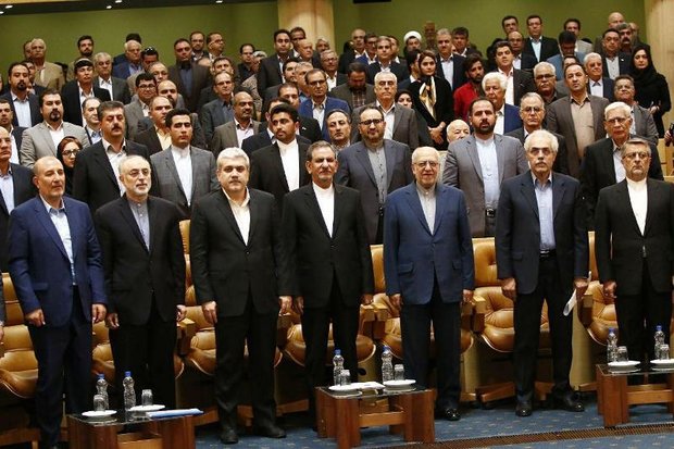 مراسم روز ملی صنعت و معدن آغاز شد