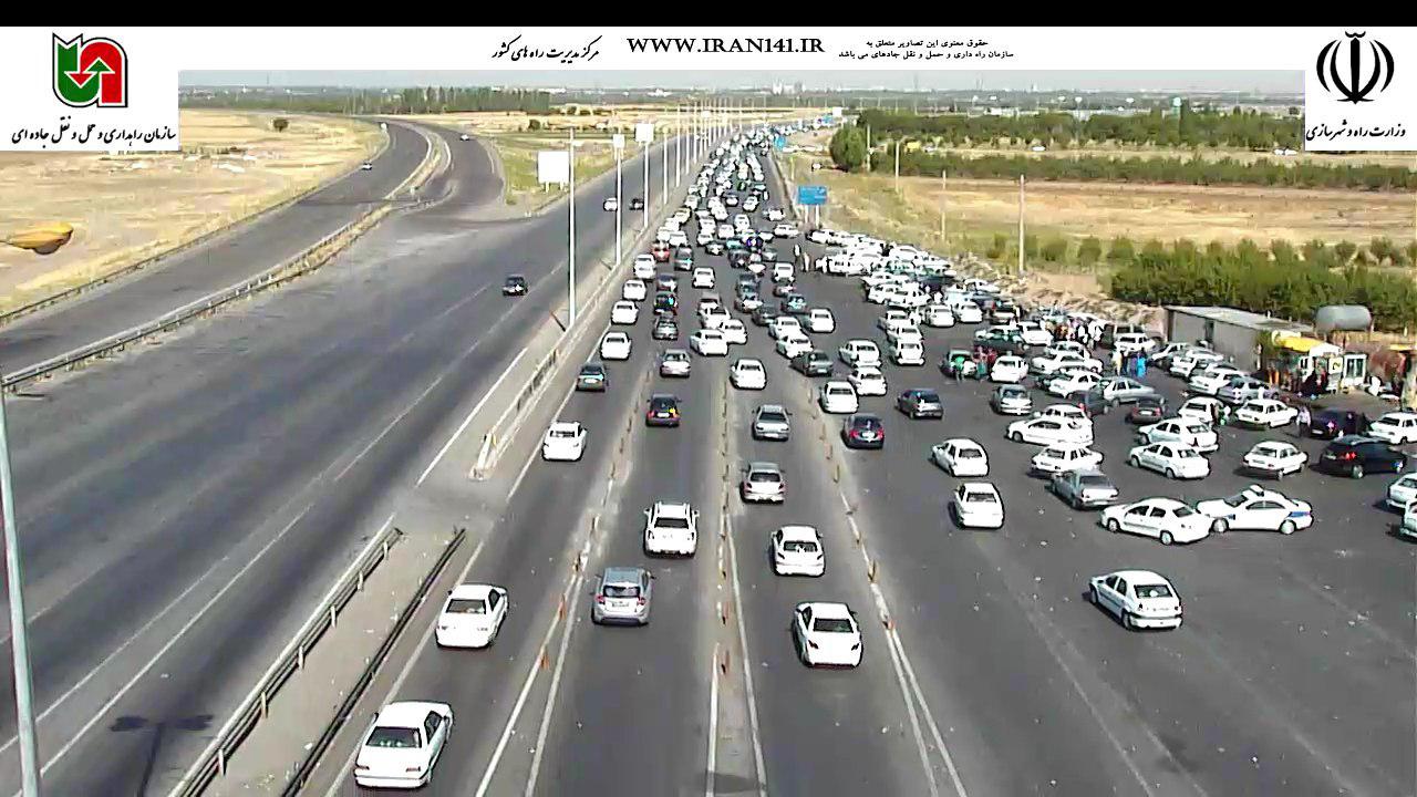 ترافیک نیمه سنگین در محورهای شمالی کشور/ ترافیک در آزاد راه قزوین - رشت سنگین است ترافیک نیمه سنگین در محورهای شمالی کشور/ ترافیک در آزاد راه قزوین - رشت سنگین است