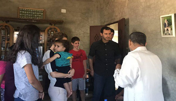 عیادت بشار اسد و همسرش از مجروحان روستاهای حماه + تصاویر