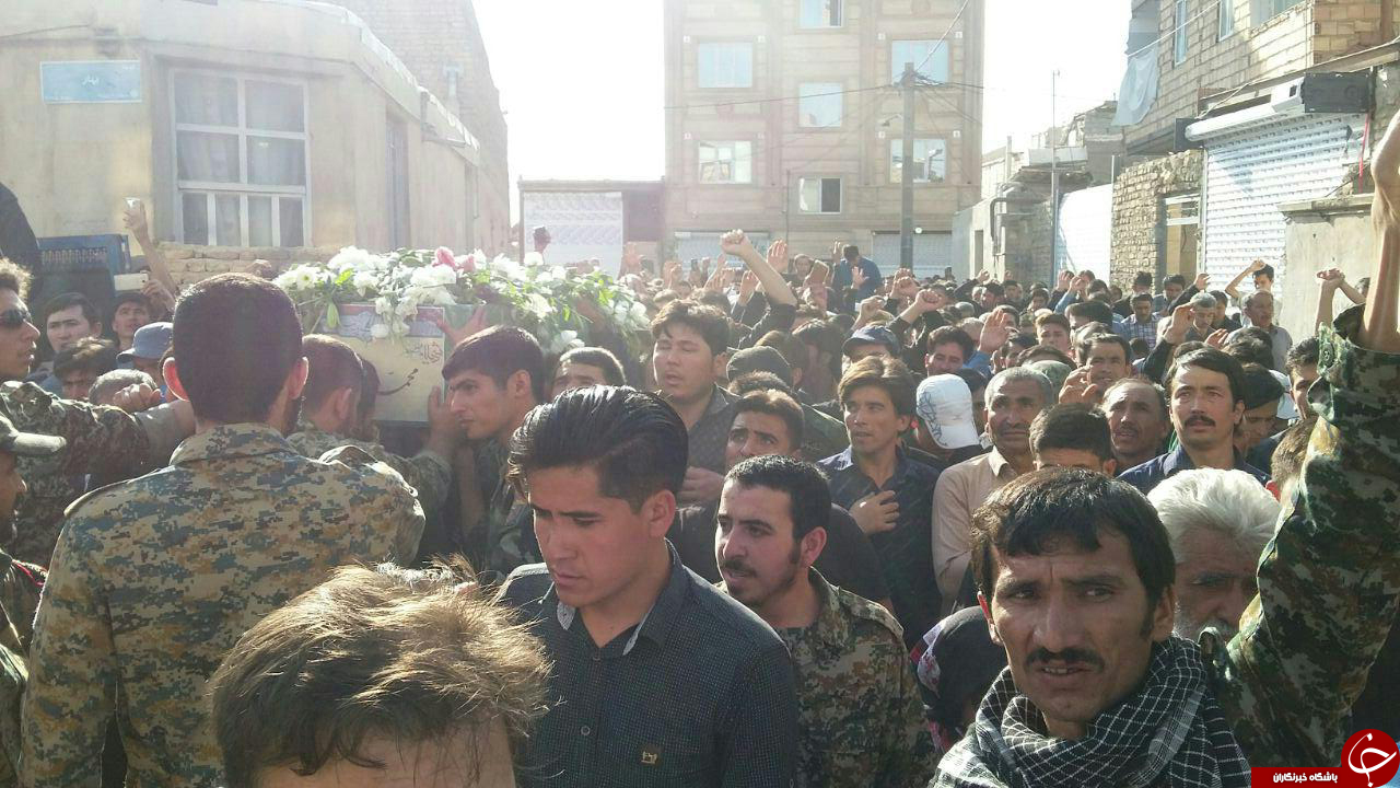 پیکر «محمد رضایی» از شهدای مدافع حرم تشییع شد + عکس