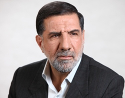 طرح مسائل حاشیه ای از سوی دولت به منظور انحراف افکار عمومی از مسائل اصلی چون معیشت و اشتغال است