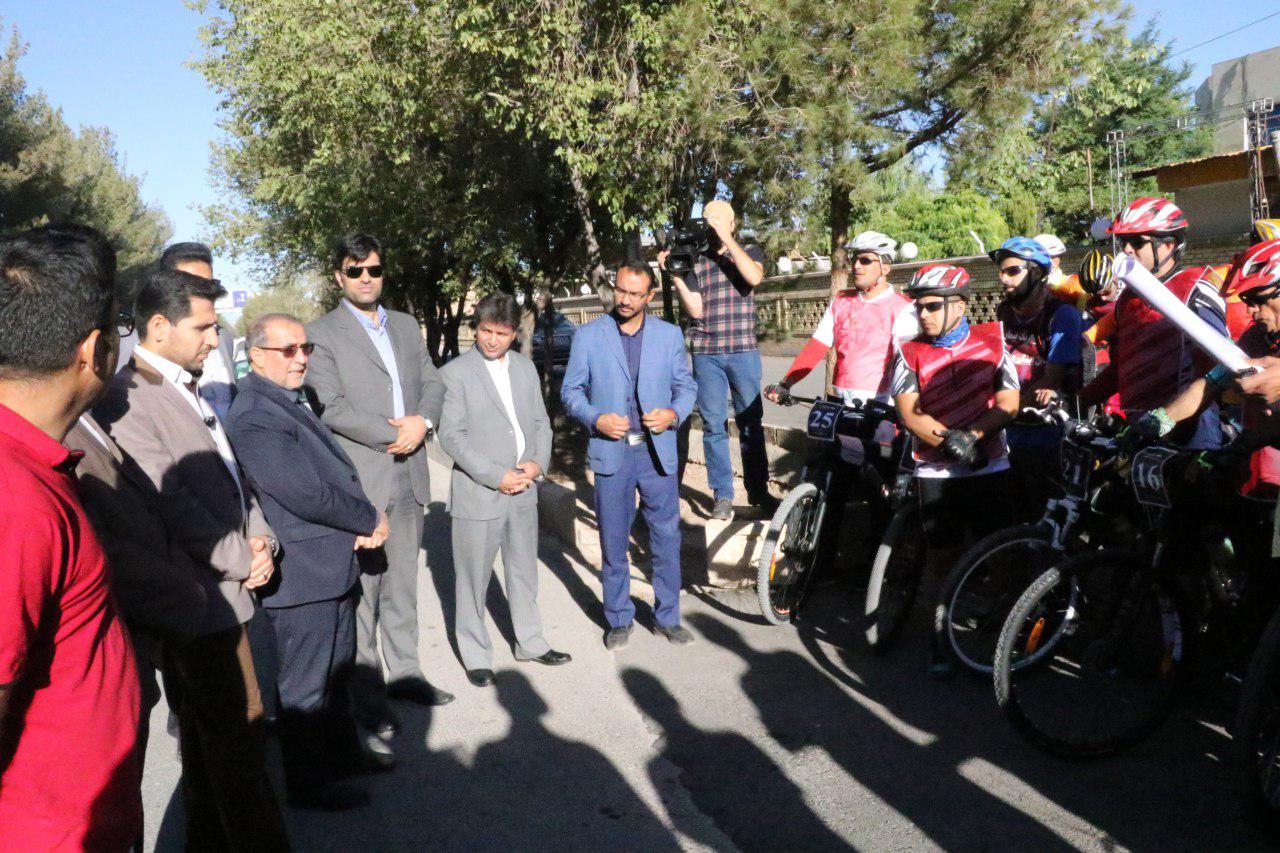 آغاز مسابقات سایکل توریسم ایران به میزبانی کرمان