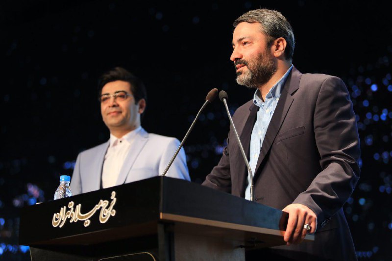 متن و حاشيه اختتاميه ششمين جشنواره فيلم شهر/ از شوخی مجری با شهردار تهران تا تمجيد مهران مديری از فيلمبردار معروف/ معرفی بهترين بازيگران و كارگردانان در بخش های مختلف