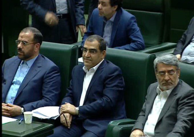 واکنش لاریجانی به زلال‌ترین وزیر پیشنهادی روحانی/تعجب بروجردی از تذکر هیئت رئیسه/معجزه در مجلس!