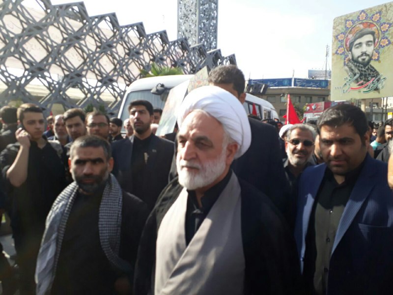 مراسم وداع با پیکر شهید حججی آغاز ‌شد/حضور خانواده شهید حججی در مراسم+ تصاویر