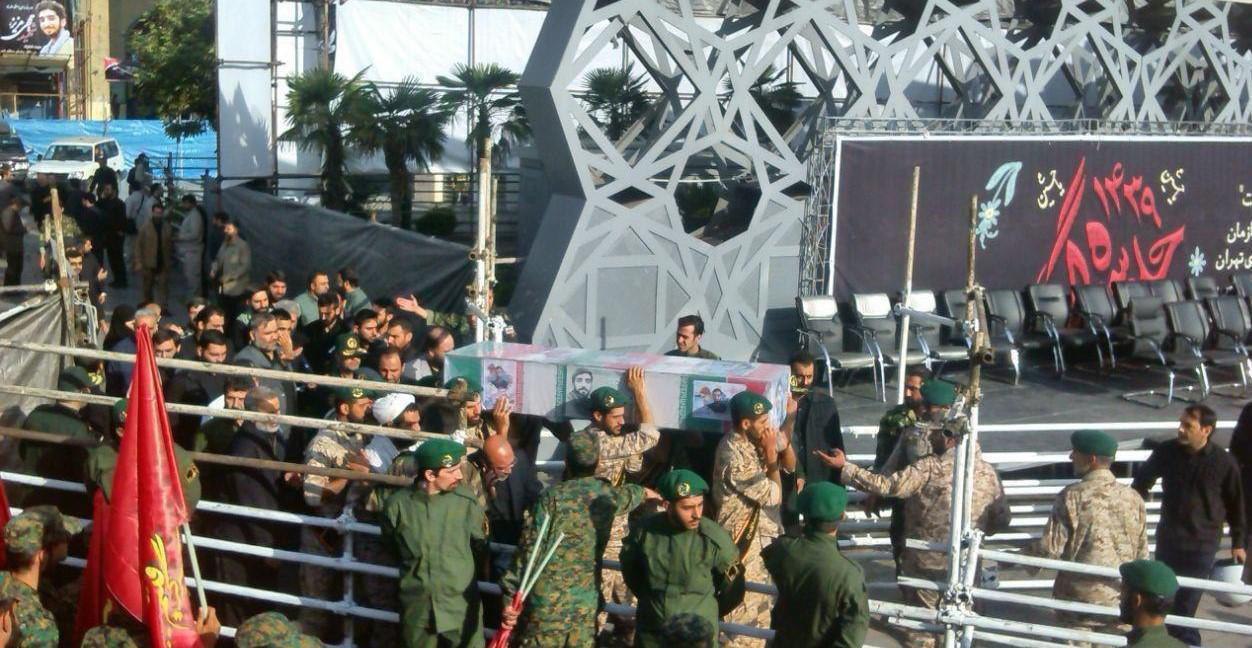 مراسم وداع با پیکر شهید حججی آغاز ‌شد/حضور خانواده شهید حججی در مراسم+ تصاویر