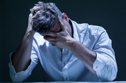 بررسی آرتروز و خشکی زانو از نگاه طب سنتی + فیلم