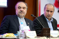 نشست هم‌اندیشی مدیران عامل باشگاه‌های پرسپولیس و استقلال