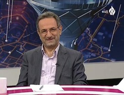 کنایه جالب مجری برنامه تهران ۲۰ در مورد صف‌های طولانی واکسیناسیون + فیلم