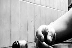 زندگی تلخ یک دختر جوان در داخل سطل آشغال + فیلم