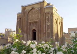 بخش خبری با خبرنگاران جوان مورخ ۲۳ اسفند ۹۷ + فیلم