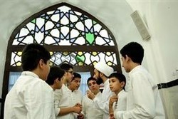 حال و هوای حرم رضوی در آخرین جمعه سال + فیلم
