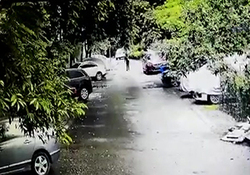 فیلم ضرب و شتم شدید در دیدار تیم‌های «برق جدید» و «خونه به خونه»