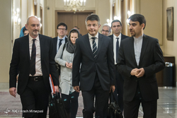 نشست مشترک کمیسیون کشاورزی مجلس شورای اسلامی با اتحادیه‌های و انجمن‌های صنایع غذایی و کشاورزی