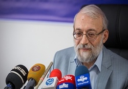 پاسخ محمد جواد لاریجانی به سوالی درباره حضور پررنگ برادران خود در مناصب حکومتی + فیلم