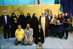 مراسم رونمایی از مجموعه آثار 