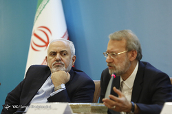 دیدار رئیس شورای عالی صلح افغانستان با وزیر امور خارجه