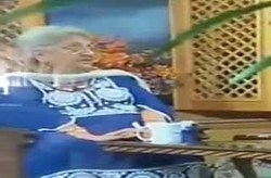 ضایع شدن خبرنگار آمریکایی حین زیاد کردن پیازداغ طوفان فلورنس + فیلم