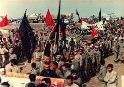 حضور پرشور شیعیان جهان در مراسم عزاداری ظهر عاشورا در بین‌الحرمین + فیلم