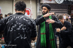 عزاداری ظهر عاشورا در بازار تهران