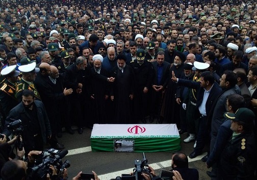 تشییع پیکر پاک شهید سید نورخدا موسوی جانباز ۱۰۰ درصد / حضور باشکوه مردم در مراسم بدرقه شهید وطن+ تصاویر