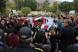 تشییع پیکر اولین جانباز انقلاب اسلامی در اصفهان + فیلم