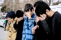 نزاع دسته جمعی در عروسی بر سر تمام شدن غذا +فیلم