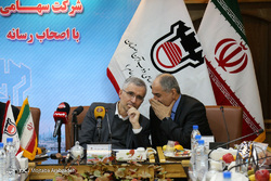 بازدید هنرمندان و اصحاب رسانه از مجتمع عظیم فولاد کاوه در کیش