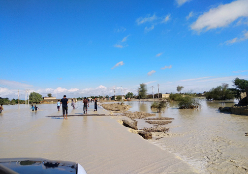 امداد رسانی در مناطق سیلزده سیستان و بلوچستان 