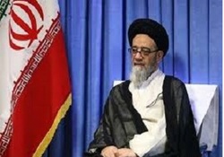 منتظر کوبیده شدن مشت‌های جوانمردان عالم بر دهان آمریکا باشید + فیلم
