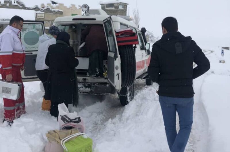 احتمال وقوع کولاک و بهمن در نواحی کوهستانی گیلان/ معابر شریانی بین مسیر‌های اصلی رشت بازگشایی شد