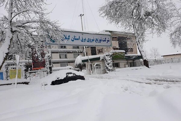 احتمال وقوع کولاک و بهمن در نواحی کوهستانی گیلان/ معابر شریانی بین مسیر‌های اصلی رشت بازگشایی شد