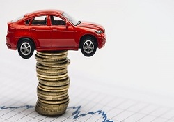 دپوی خودروها توسط سودجویان برای آشفتگی قیمت در بازار خودرو + فیلم