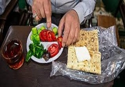 چالشی جذاب با لذت شنیدن صدای آب در شبهای بهاری رمضان + فیلم