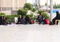 افطار روی آب/ روایتی از زندگی صیادان با زبان روزه در گرمای هوای جنوب کشور  + فیلم