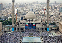 لحظاتی دیده نشده از نماز عید فطر ۱۳۹۸ به امامت رهبر انقلاب + نماهنگ