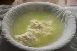 سوختن مواد اولیه کاغذ در آتش بی‌توجهی + صوت