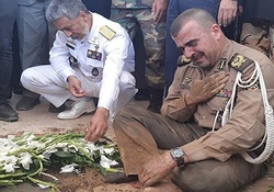 ورود پیکر مطهر ۴۴ شهید دوران دفاع مقدس از مرز شلمچه + فیلم